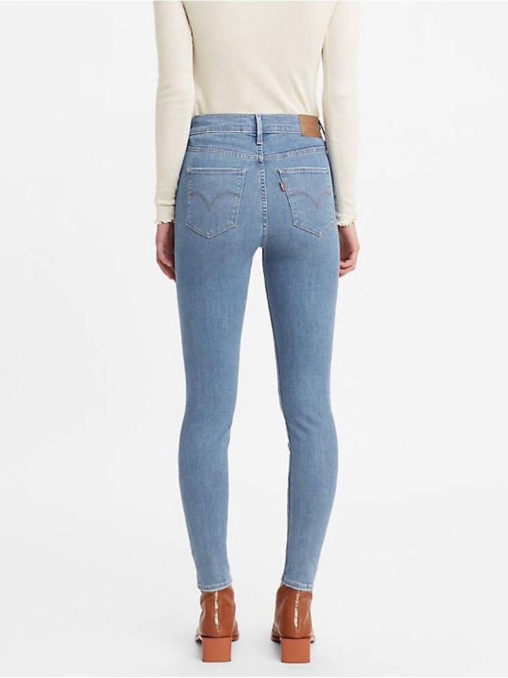 Levi's Women's Light Wash Skinny Jeans - Blue